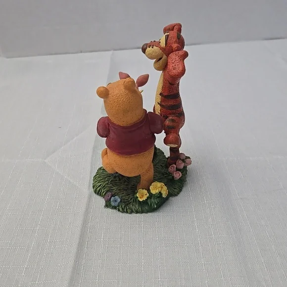 Simply Pooh "Spring is What Tiggers Do Best" Winnie the Pooh Disney Figurine - Picture 2 of 5